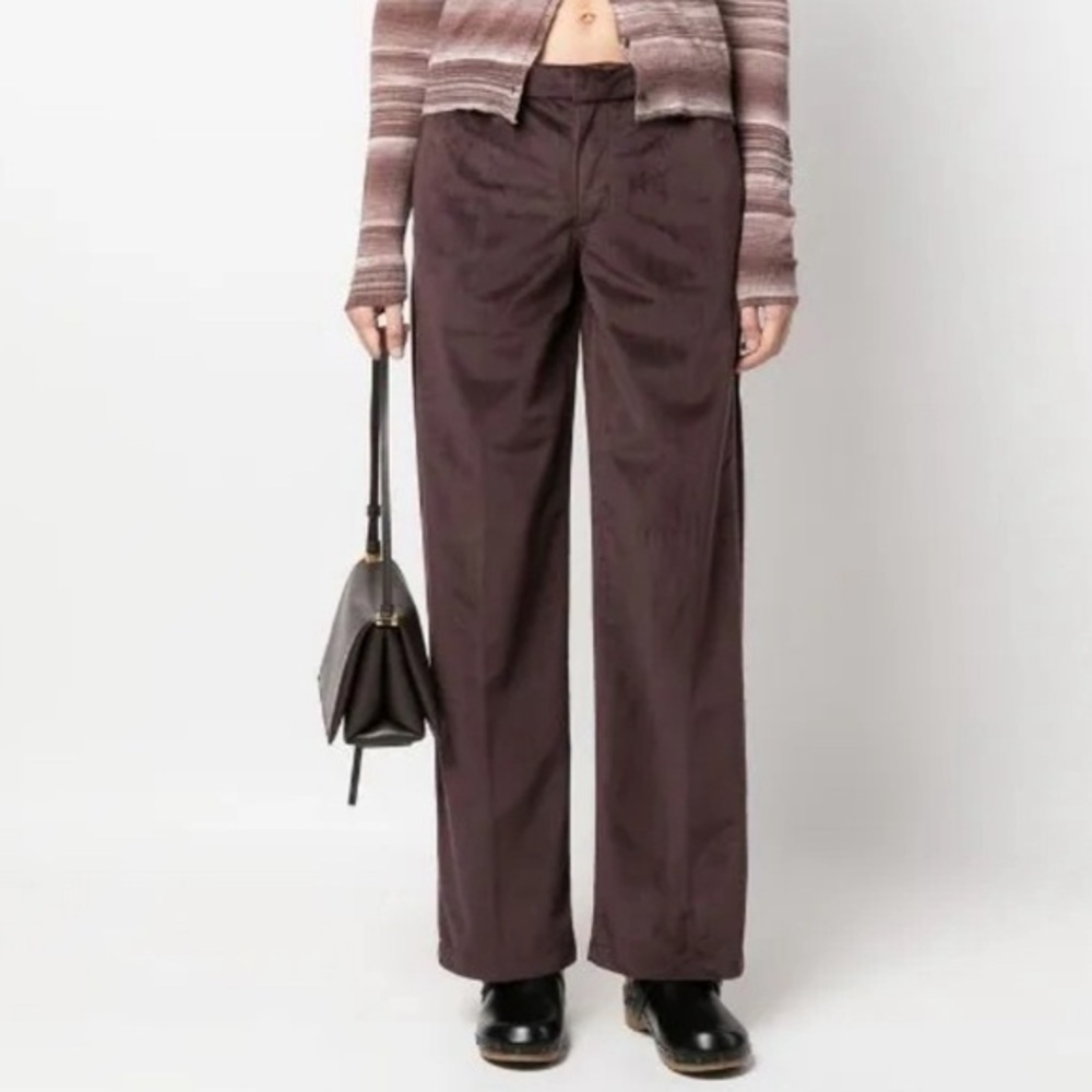 🎉HOST PICK🎉 NWT LEVI’S PLUM VELVET WIDE LEG BAGGY LEG PANTS SZ 25x31 - Picture 3 of 13